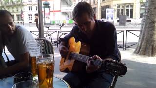 Jon Delaney improvising in Paris...