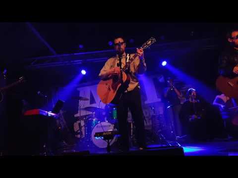Weezer "Slave" - Live - Boston - 12.2.2016