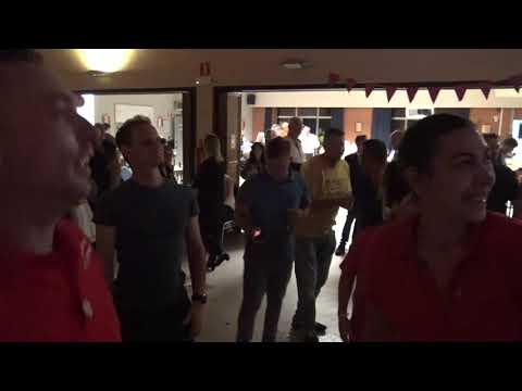 ik neem je mee - boven in de  berg - hoempa hoempa - koeien melken - waar  is dat  feestje -