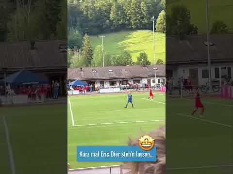 Kreisklassen-Kicker Tobias Schlichtner (FC Rottach-Egern) trifft gegen FC Bayern München - 24.07.24