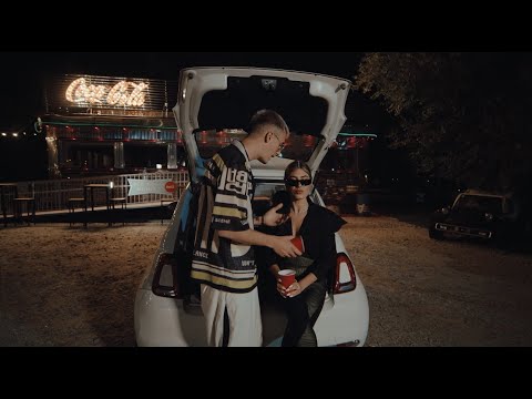 Sara Fructuoso & Sneaky Wh - COPILOTO, MICROCUENTO 1