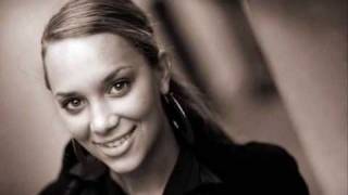 Agnes Carlsson - Now that I found love + lyrics