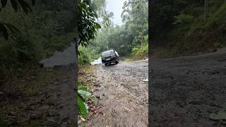 Download lagu Mobilnya Sampai Miring L300 Bermuatan Berat Saat Melewati jalan Terjal mp3