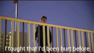 Shawn Mendes-Stitches (cover by Johnny Orlando) Lyrics