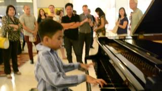 Karl Estoesta Let It Go In Piano @ Eastwood Mall July 13 2014