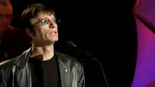 Bee Gees  She Keeps On Coming Live 2001