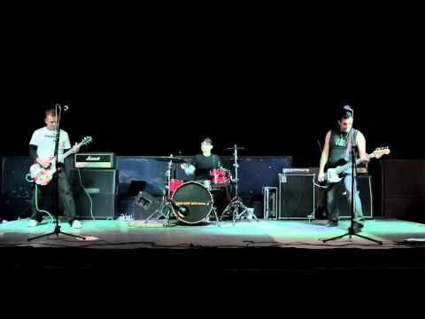 MXPX - The end of Middlename (Cover by Dickens) video thumbnail