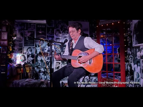 Shake Russell "In The Music Room Studio Concert" Set 1 of 2