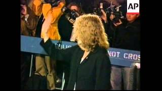 Final church rehearsal before Liza Minnelli&#39;s wedding day