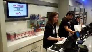 Jigglypuff Amiibo Launch Line at Nintendo World