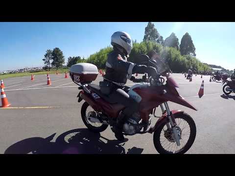 Maneabilidade com Motocicleta - Pista Básica
