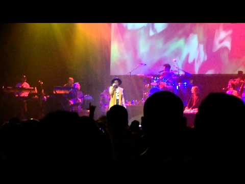 Thumbnail for Lauryn Hill @ Club Nokia by Lauryn Hill, doo wop
