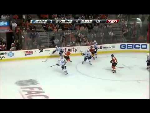 Vancouver Canucks 4,  Philadelphia Flyers 5 : October 12 2011