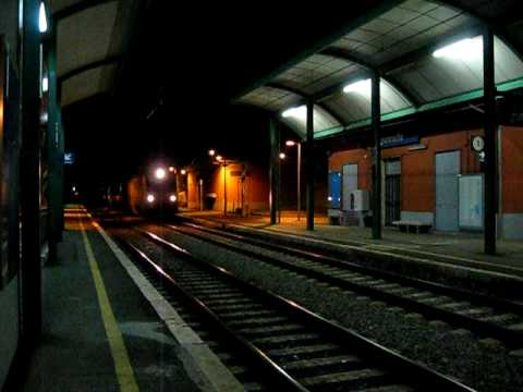 penultimo ICN 768 Reggio C. - Torino Pn con E402A