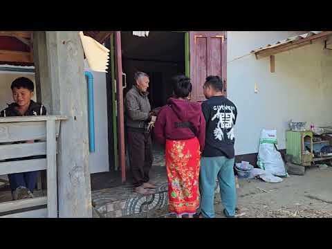 Hwm lauj yuav poj niam lawm nawb