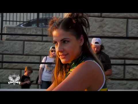 #IHPWHappily | Sofia Castillo vs Christi Jaynes