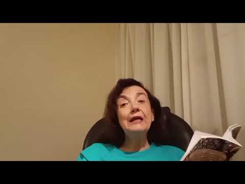 Leyendo poesía en casa. Cristina Noguera Pergamino. Buenos Aires. Argentina 