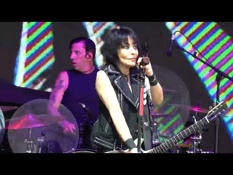 Joan Jett Live 2025 🡆 Do You Wanna Touch Me 🡄 May 3 ⬘ The Woodlands, Texas