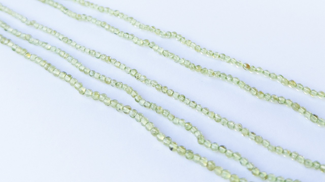 Peridot | Smooth Round | 2.8mm Bead Size | 32cm Strand Length video