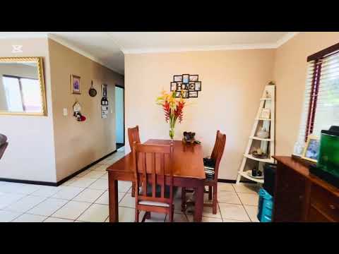 3 bedroom house in Margate 4