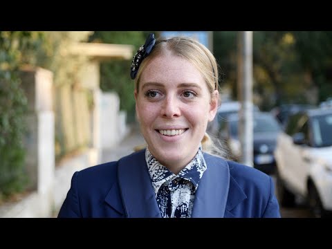 GIRLS: UNIVERSITY vs. HIGH SCHOOL 📚