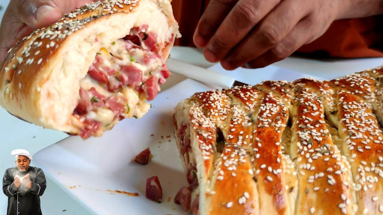 APRENDA UM DELICIOSO PÃO RECHEADO DE CALABRESA COM QUEIJO