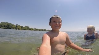 preview picture of video 'Fun Day On The Beach Pelee Island'