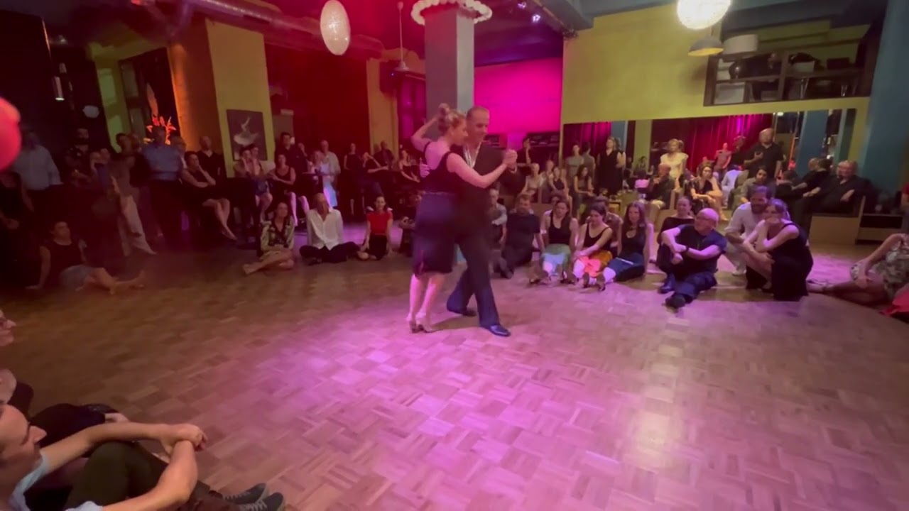 Milonga mit Agustina Berenstein & Rafael Busch