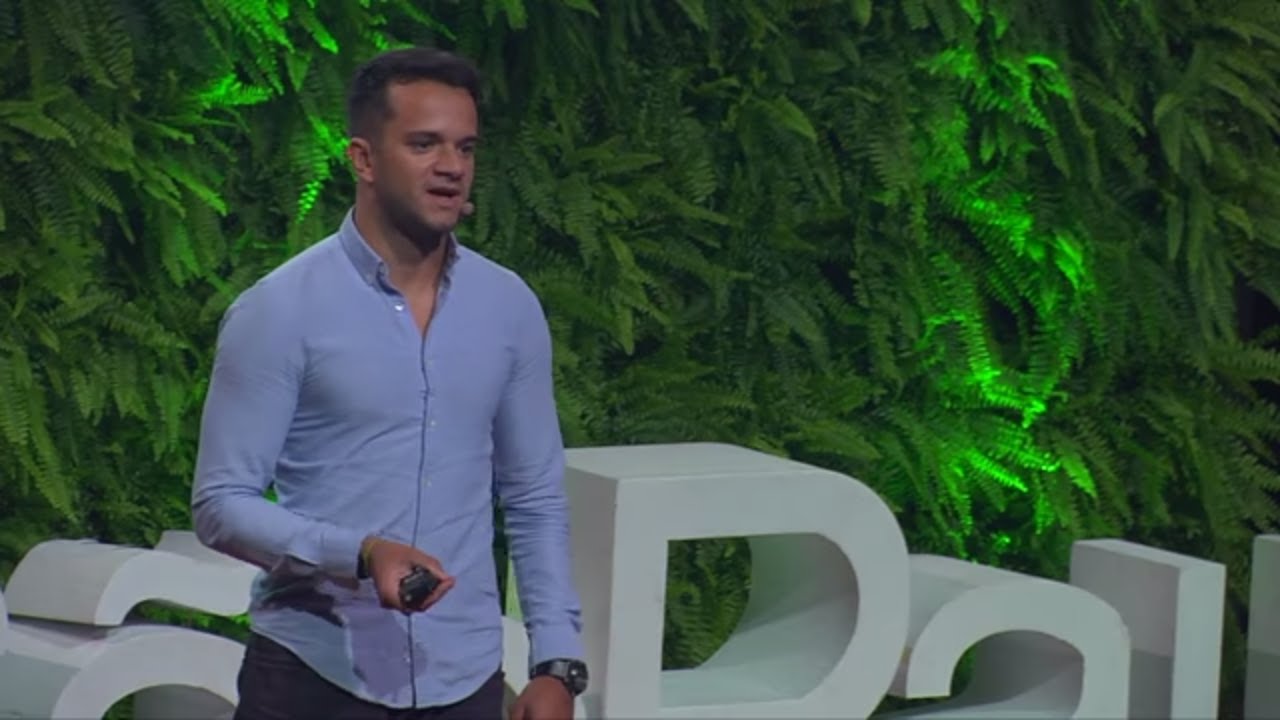 Pedro Pereira on stage