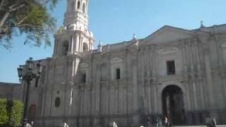 preview picture of video 'AREQUIPA : Convento de Santa Teresa etc..'