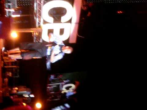 Chris Brown Perth live 2008 Thriller  Billie Jean rock with you