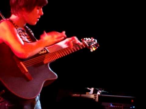 Kaki King Bone Chaos  at the Glasshouse 2010