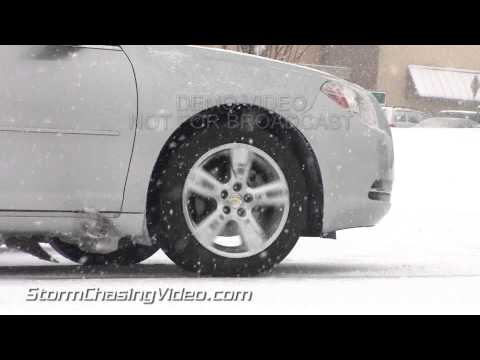 2/2/2014 Tulsa, OK Cars Crashing and Sliding In Snow Storm B-Roll