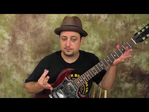 Alice in Chains - Them Bones - Main Riff - Beginner Guitar Lessons Rock alternative Grunge