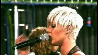 P!nk - &#39;Please Don&#39;t Leave Me&#39; (Live on Max)