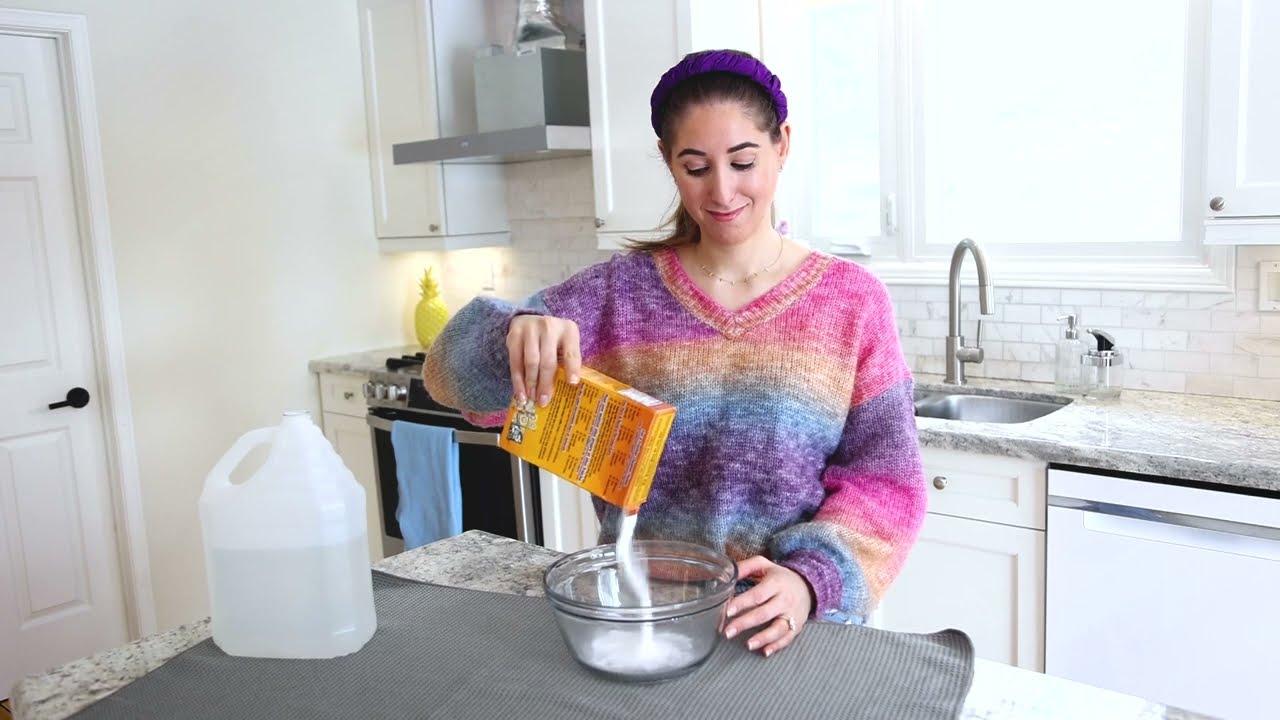 The Only 3 Ingredients You Need to Make Your Own Cleaning Products