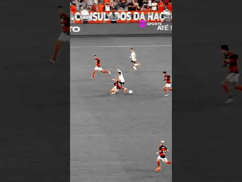 O ARRASCAETA VOLTOU COMO TITULAR E METEU GOL NO MARACA CONTRA O GALO #shorts