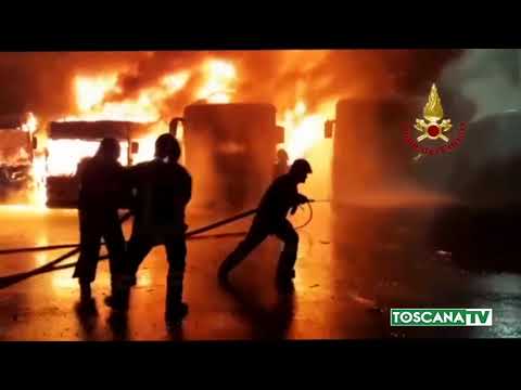 2019-02-03 PISTOIA - INCENDI, FUOCO IN DEPOSITO DI AUTOBUS NEL PISTOIESE