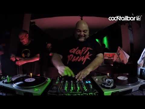 @jpsgalia  Vinyl set en COCKTAIL BAR (Monte Grande) - GrooveFest (sábado 16 de dic.)