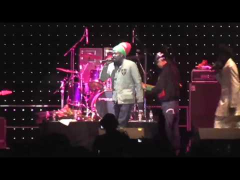 Junior Reid,Garth Dennis,Don Carlos