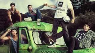 Best Friends - The Janoskians (Music Video)