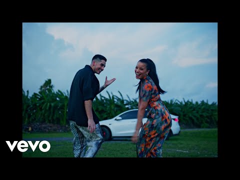 Mati Gómez - Tu Debilidad (Official Video) ft. Emilia