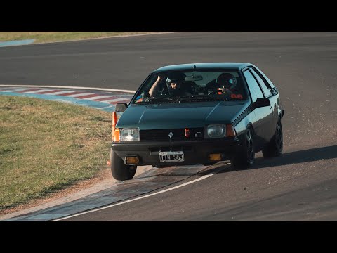 Thumbnail for MANEJÉ a la CULPABLE de todo esto | Track Day Argentina