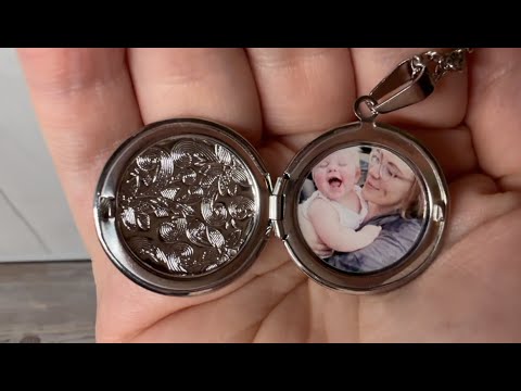 Amazon Locket