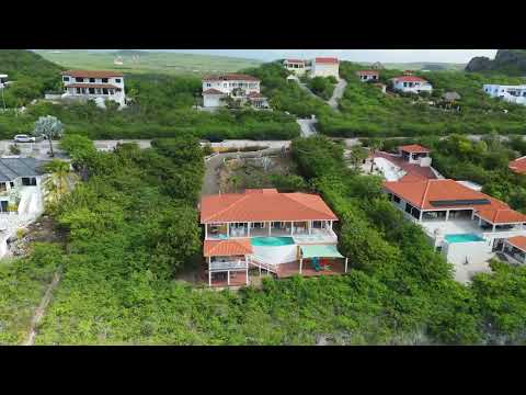 Videovoorbeeld: Villa in Coral Estate
