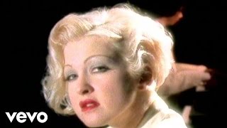 Cyndi Lauper - Who Let In The Rain