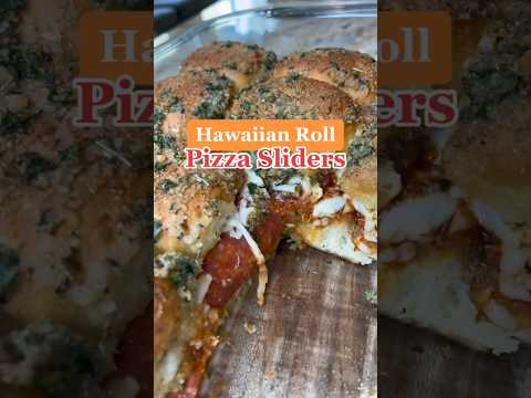 How to make Hawaiian Roll Pizza Sliders! 🍕These are a perfect party food!!