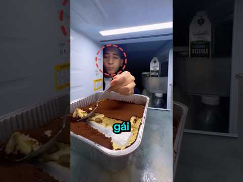 Khi bạn có chiếc bánh sinh nhật sớm hơn 1 ngày 🤭