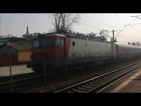 Trenul IR 1585 (Bucuresti Nord - Constanta) cu EA1 840 tranziteaza Gara Bucuresti Baneasa