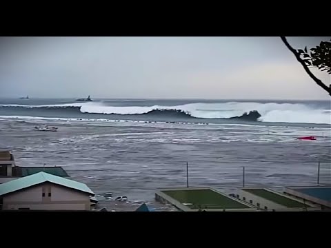 Scariest Videos of the March 2011 Japan Tsunami & Earthquake (V6)